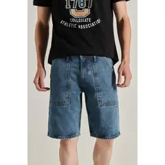 KOAJ - Bermuda azul clara en jean con bolsillos de parche y tiro HOMBRE