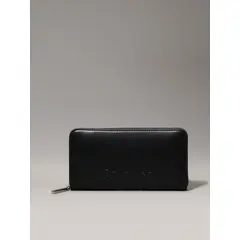 CALVIN KLEIN - Billetera negra grande con cremallera en el contorno RFID