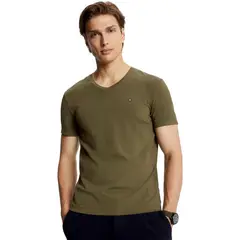 TOMMY HILFIGER - Camiseta verde Essential en cuello v