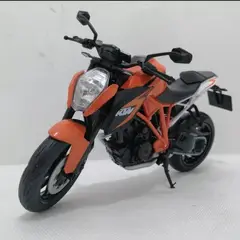 WELLY - MOTO KTM 1290 Super Duke R Escala 1/10 de Colección
