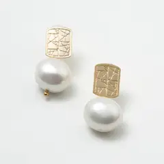 ENIGMA - Aretes Topo New Wave con Perla Dorado Para Mujer_.