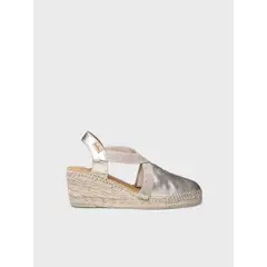 TONI PONS - Alpargatas plateadas cuña TOSSA