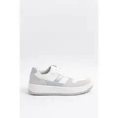 KOAJ - Tenis urbanos tipo skate, blanco con contrastes. MUJER