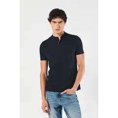 KOAJ - Camiseta azul intensa polo con cuello nerú y manga cort Hombre