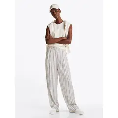 TOMMY HILFIGER - Chaleco blanco de punto con corte slim