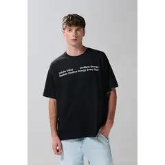 KOAJ - Camiseta negra con textos y manga corta oversize Hombre