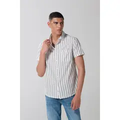 KOAJ - Camisa con cuello sport collar, manga corta a rayas HOMBRE