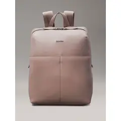 CALVIN KLEIN - Morral gris cuadrado essential