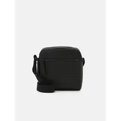 CALVIN KLEIN - Bolso negro cuadrado coated