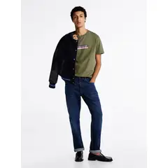 TOMMY HILFIGER - Camiseta verde con logo cuadrado en el pecho