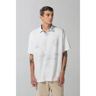 KOAJ - Camiseta oversize polo crema clara con diseño college Hombre