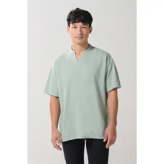 KOAJ - Camiseta unicolor oversize con cuello nerú y texturas HOMBRE