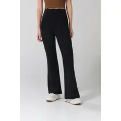 KOAJ - Pantalón flare negro con tiro alto y bota ancha MUJER