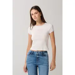 KOAJ - Camiseta crema college manga corta con contrastes lilas Mujer