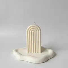 DECORACIONES ALE Y GABI - Vela Blanca Y Base Decorativa Nube 19x11cms