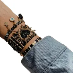 GENERICO - Brazalete Corazón en Miyuki Negro