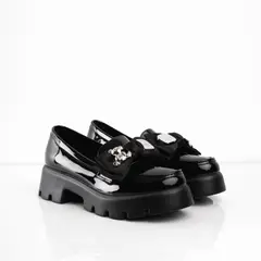 CALZADO ADRENALINA - Mocasines de charol negros con moño samary