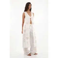 TENNIS - Kimono con manualidad bordada en 100% lino para mujer