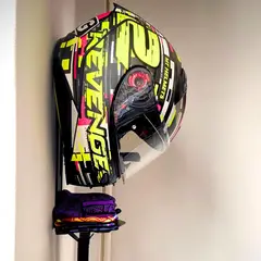 GENERICO - SOPORTE PARA CASCO DE MOTO MODELO NARVI NEGRO