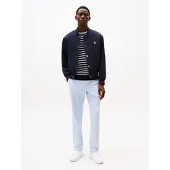 TOMMY HILFIGER - Pantalón celeste chino Denton con corte recto para hombre