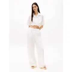 TOMMY HILFIGER - Camisa blanca cropped de manga corta y corte amplio Tommy Jeans