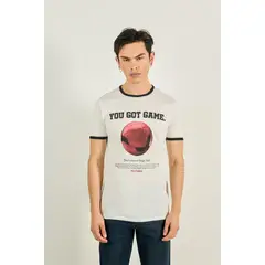 KOAJ - Camiseta crema manga corta con contrastes y arte colleg Hombre