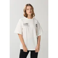 KOAJ - Camiseta manga corta crema oversize con diseños college Mujer