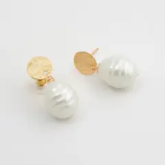 ENIGMA - Aretes Ritual Con Perla Dorado Para Mujer