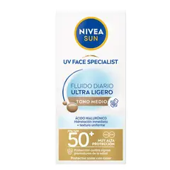 NIVEA - Protector Solar Ultraligero Tono Medio FPS50​ 40ML