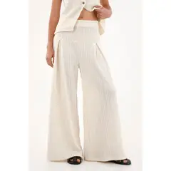 TOPMARK - Pantalón oversize en tela tejida crudo para mujer