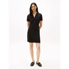 TOMMY HILFIGER - Vestido negro tipo polo con cuello en V abierto