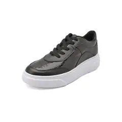 SEVENTEEN - DEPORTIVO NEGRO CON APLIQUES EN CHAROL AKILAY
