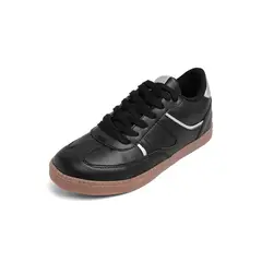 SEVENTEEN - DEPORTIVO NEGRO CON APLIQUES PLATEADOS LIZZIE