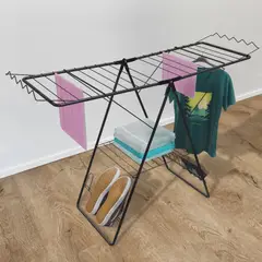 REJIPLAS - Tendedero de piso escalera pintado negro