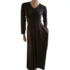 VIA7 - Vestido largo manga larga de bolsillos cuello V negro