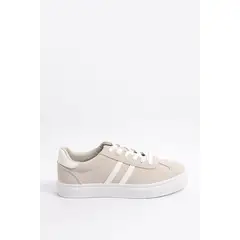 KOAJ - Tenis urbano en color gris claro con suela plana contra Mujer