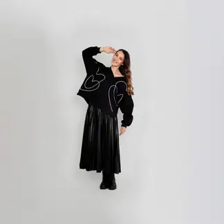 JULIANA SANCHEZ - Buzo Lazos de amor - Negro