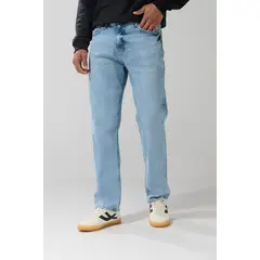 KOAJ - Jean straight leg azul claro con tiro bajo y bota recta Hombre