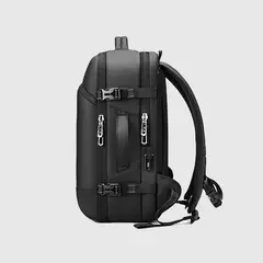 VANN - Morral Ejecutivo Con Cargador USB Y Cierre Al Vacío Negro