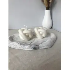 DECORACIONES ALE Y GABI - Set de 2 Velas Blancas Y Base Decorativa Nube 19x11cms