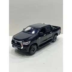 MAISTO - Toyota Hilux de colección a escala 127 Negro