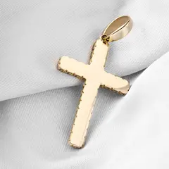 GLEAM GOLD - Dije Charm Unisex Cruz Grabada en Oro Laminado 18K