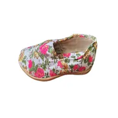 100 - Zapatillas Floreadas