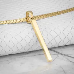 GLEAM GOLD - Dije Charm Unisex en Forma de Barra en Oro Laminado 18K