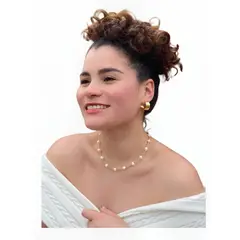 MERAKI - Collar de Perlas y Miyuki con terminales bañados en oro