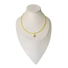 MERAKI - Collar de cristal amarillo murano con terminales bañados en oro