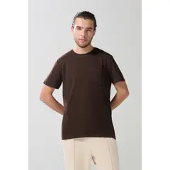 KOAJ - Camiseta café oscura con manga corta y bolsillo Hombre
