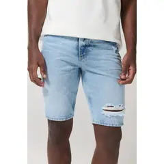 KOAJ - Bermuda azul clara en jean slim con tiro bajo y rotos Hombre