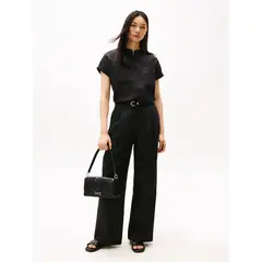 TOMMY HILFIGER - Blusa negra amplia de manga corta en lino