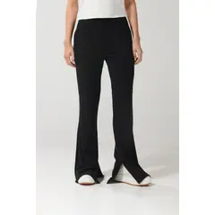 KOAJ - Pantalón tiro alto flare negro con bota ancha y abertur Mujer